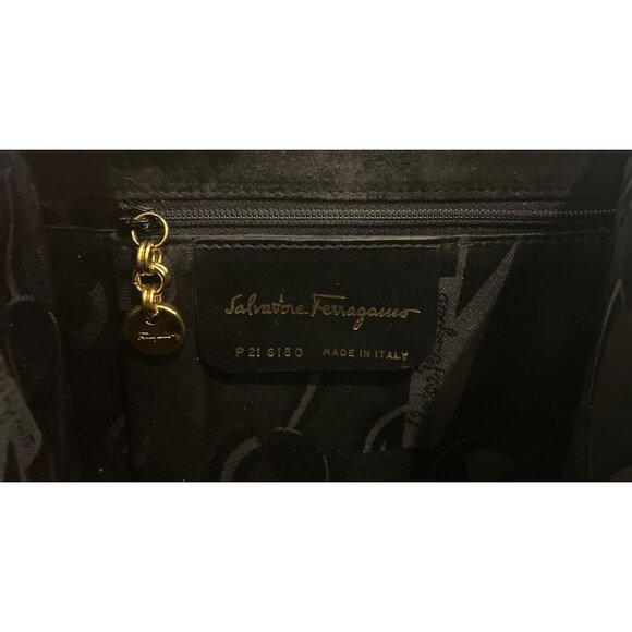 Salvatore Ferragamo Black Patent Leather Bag Medium Size Shoulder Chic Classy - Picture 7 of 8